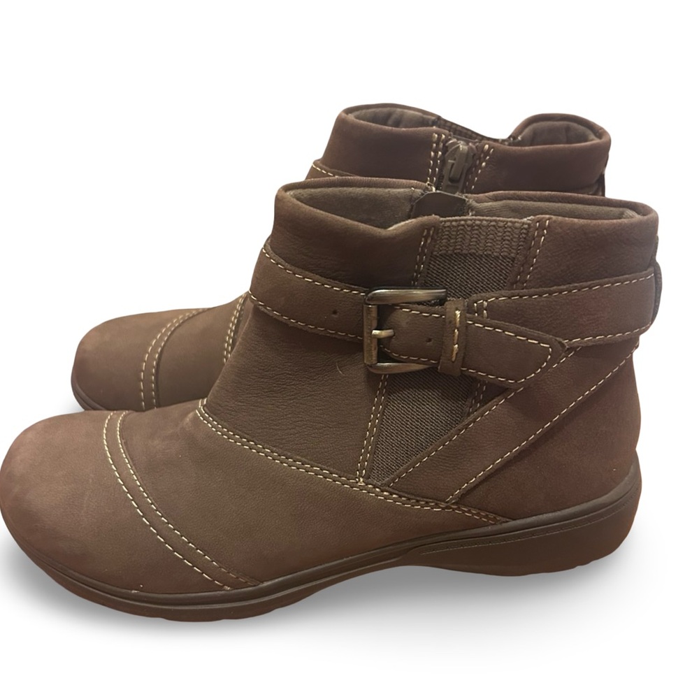 Clarks Collection Ankle Boot Carleigh Dalia Nubuck Leather Size 8.5